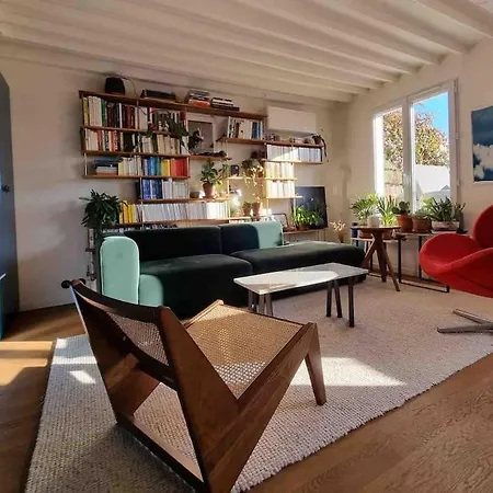Sunny Terrace In Modern Flat With Ac Διαμέρισμα